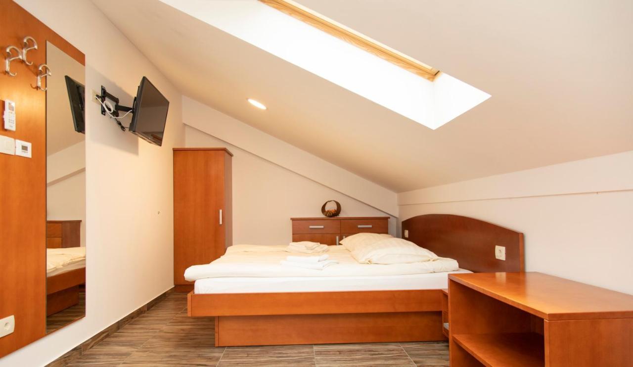 Hotel Gostinstvo Tomex Ilirska Bistrica Zewnętrze zdjęcie