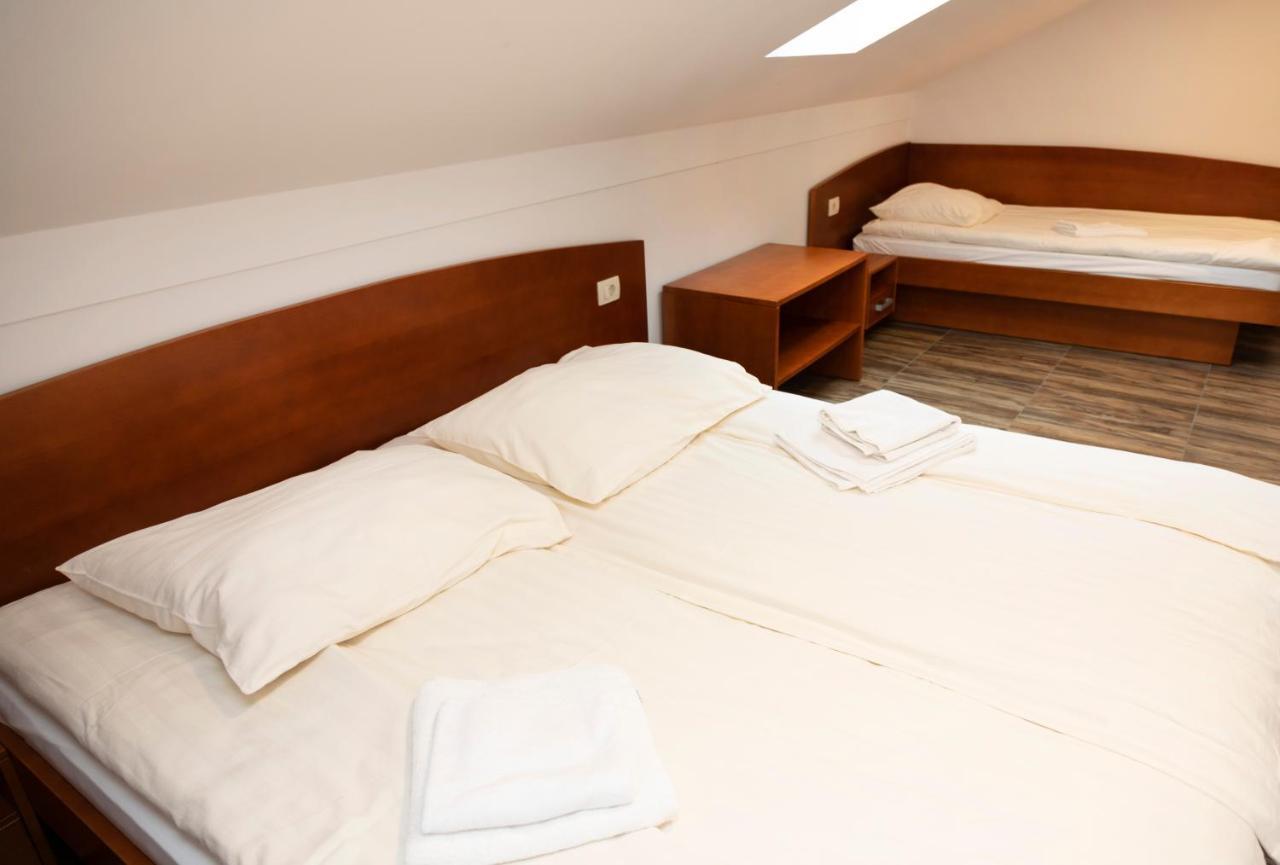 Hotel Gostinstvo Tomex Ilirska Bistrica Zewnętrze zdjęcie